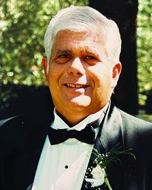 Robert “Bob” Manuel Vierra Photo