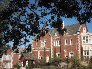 Music and other mysteries of Kohl Mansion
