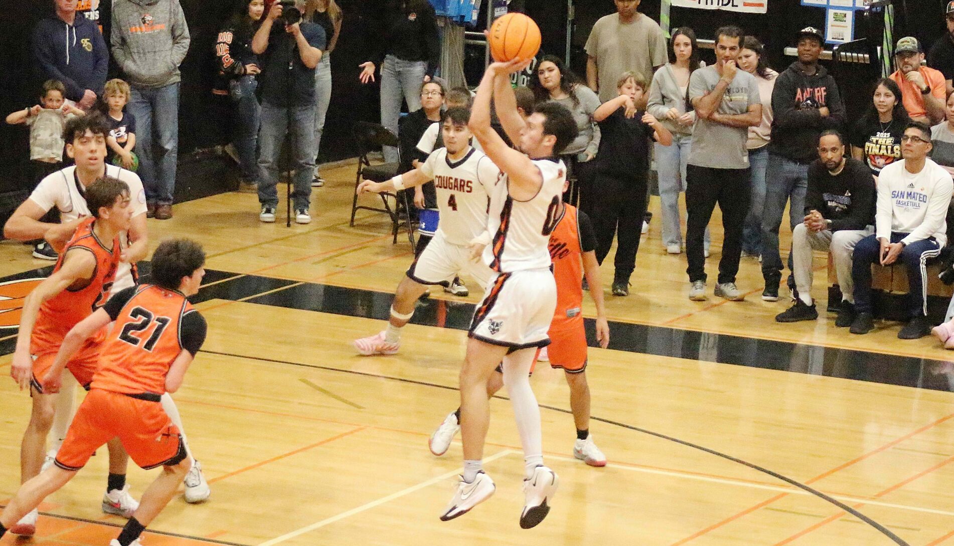 Garduno-Martin shoots Half Moon Bay into Nor Cal regional finals ...