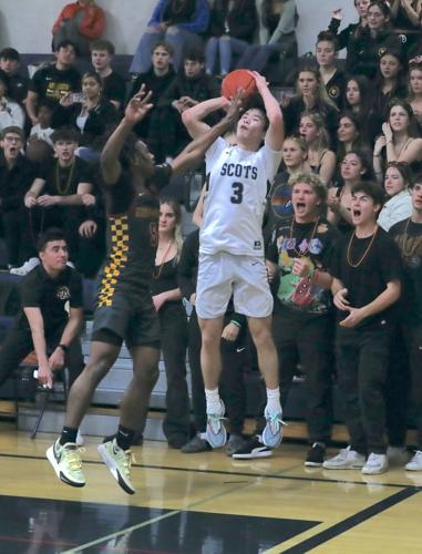 Carlmont hoops: Camden Ngo