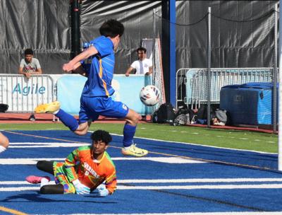 Serra soccer: Lucas Faggiolly