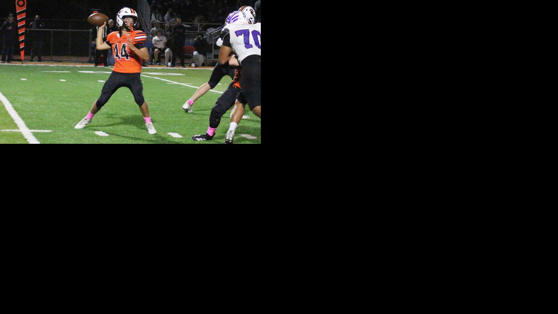 Unknown QB steps up as Half Moon Bay hammers Sequoia