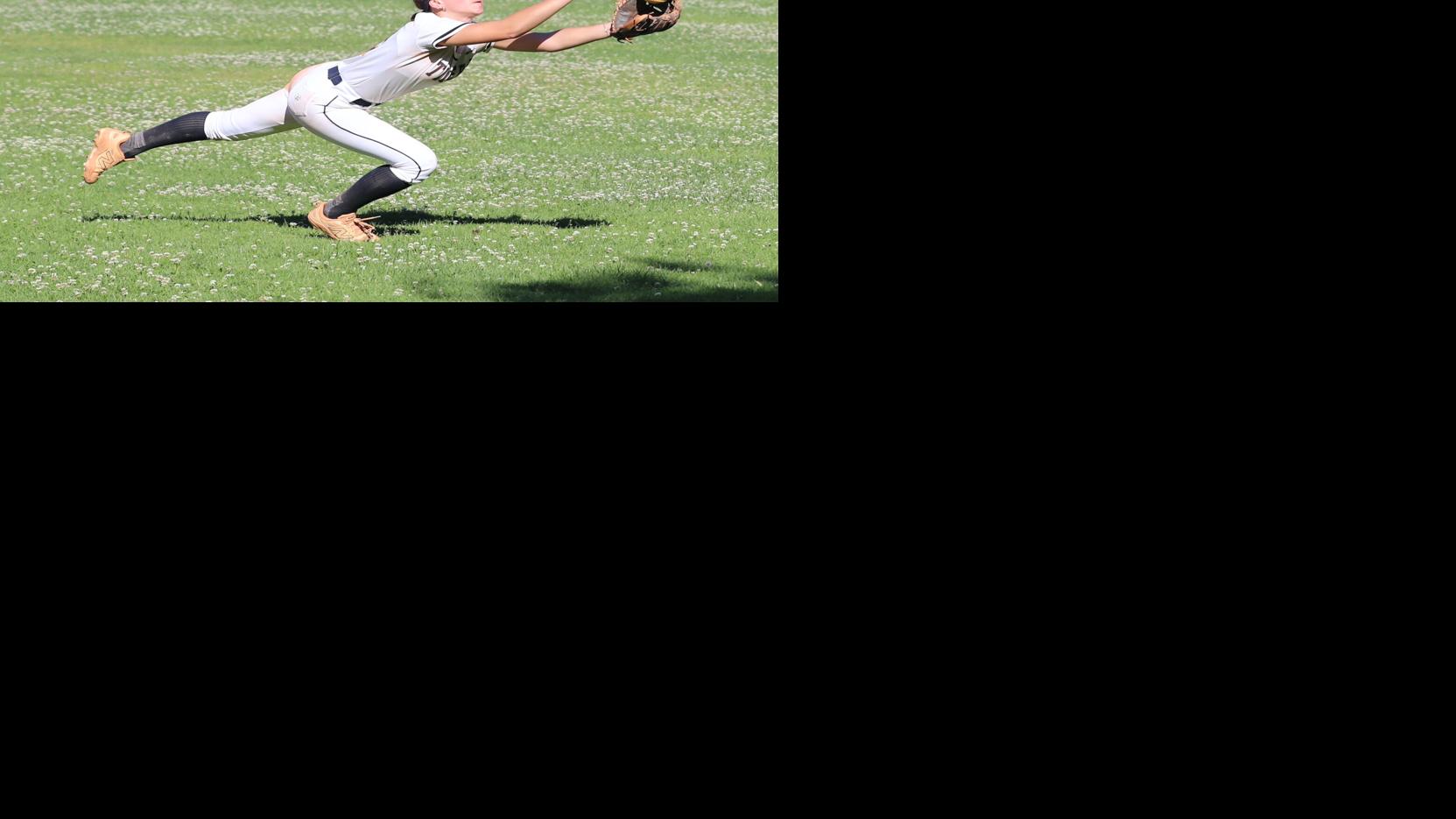 Top-seeded Notre Dame-Belmont sunk by Moreau Catholic Mariners, 7-3, in the CIF Northern California Division V semifinals
