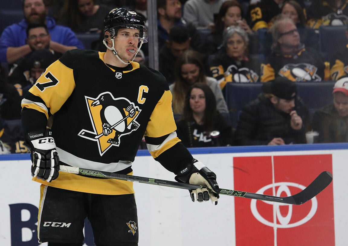 Crosby scores 500th, Penguins rally past Flyers 5-4 in OT