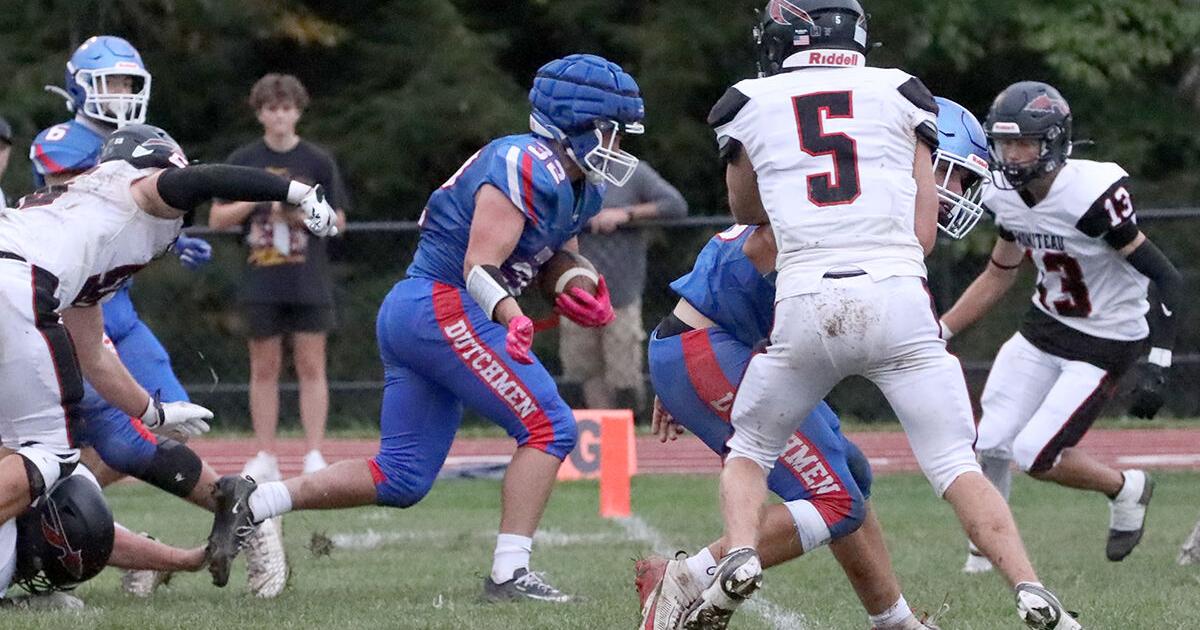 Dutch football team blanks Moniteau