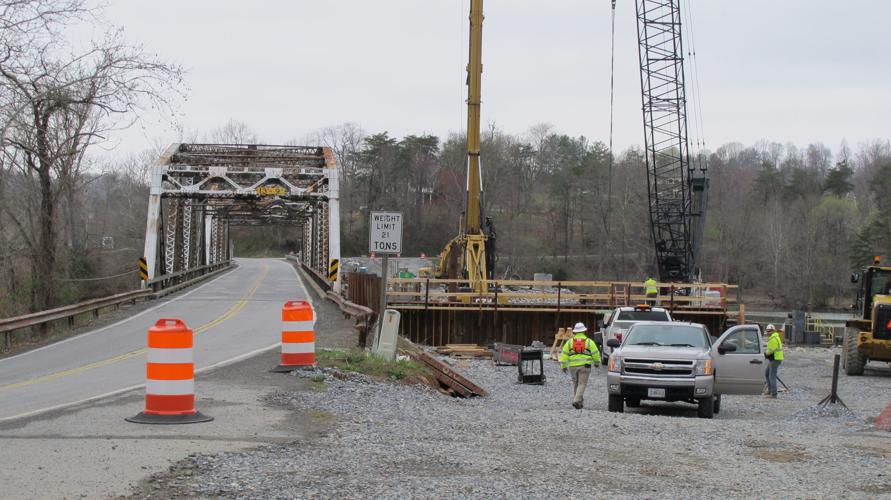 Crews take to the water to construct new Hardy Ford Bridge
