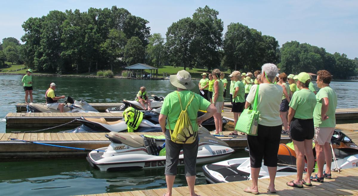 She Doos learn do's and don'ts of docking