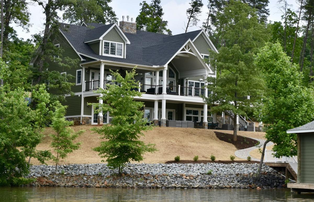 7: LaBella Home