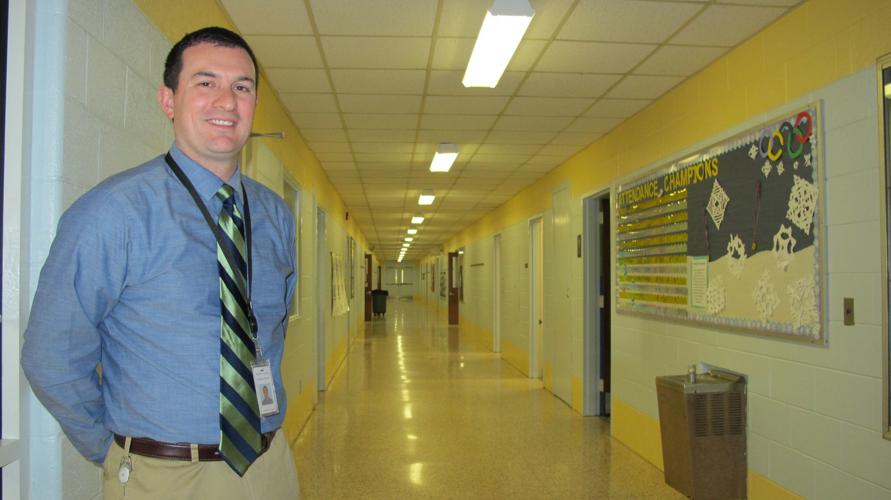 Community brings color into Elementary School