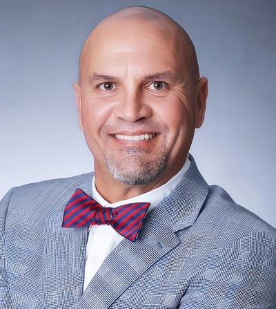 Javier (Javi) Perez, popular former principal at South Dade High School, will bring his inspirational  message, ‘No Legs No Problem’ to the 48th Annual Homestead Kiwanis Good Friday Prayer Breakfast, April 7, at the Harris Field Pavilion.