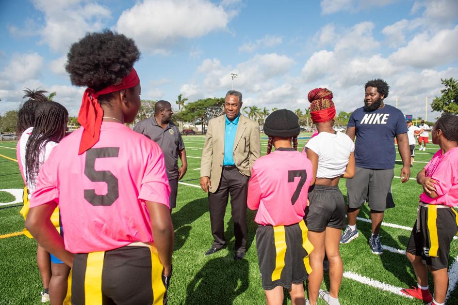 New State Of The Art Field Unveiled At Goulds Park Sports Southdadenewsleader Com