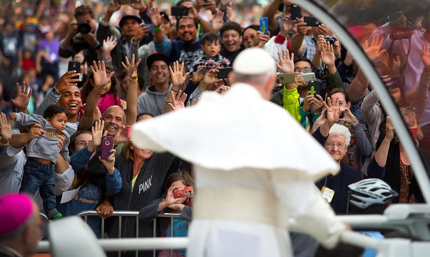 Papal mass parade