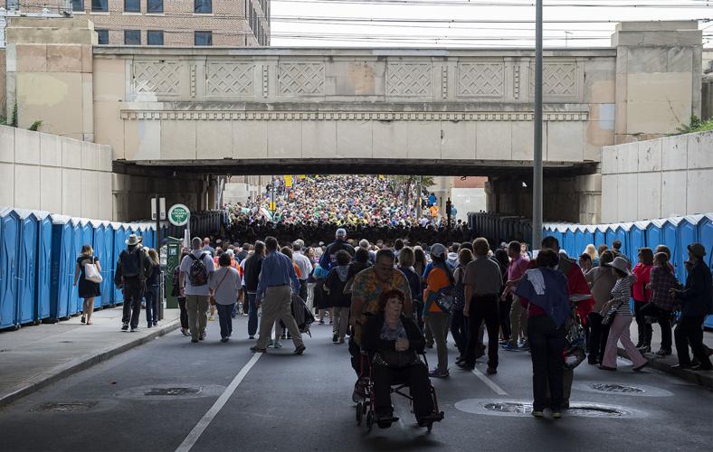 Massive lines leave people in limbo while waiting to see Pope Francis