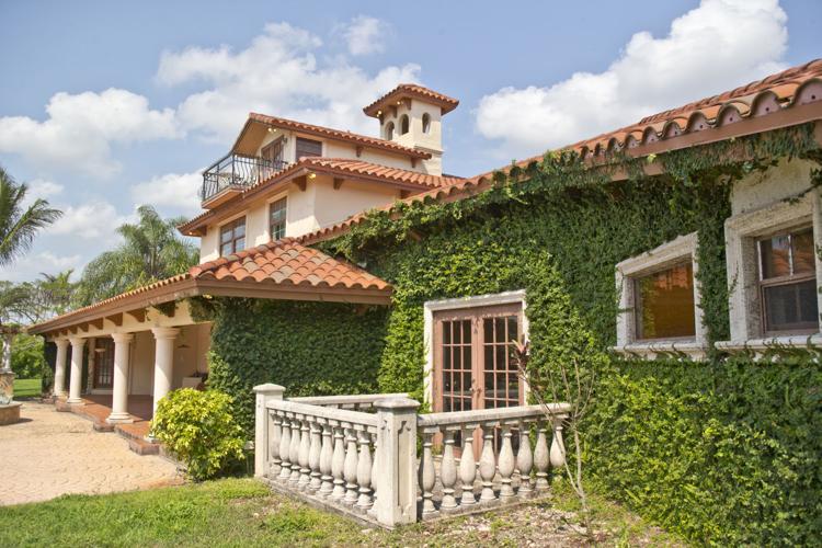 Redlands Hideaway Estate ext
