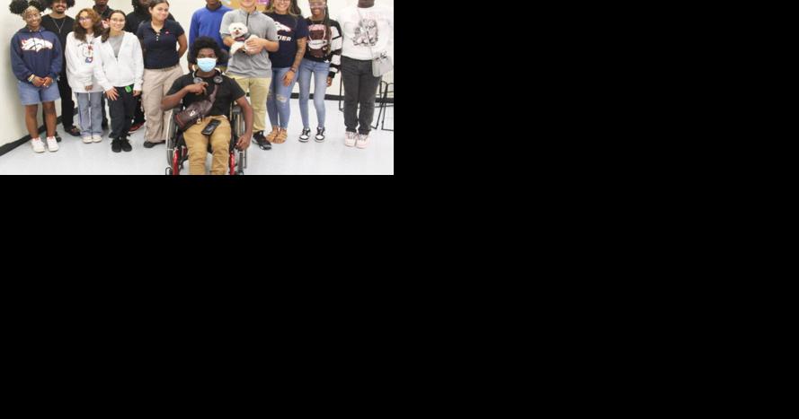Homestead Senior High School Offers Real-World Science Programs - Vimarsana News