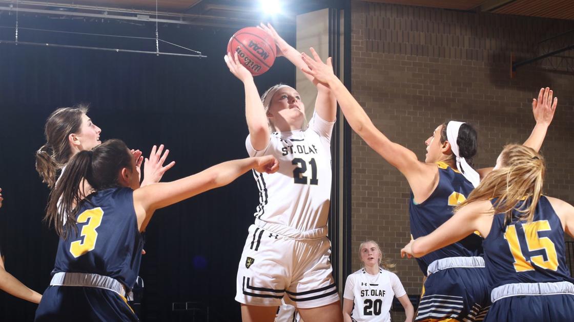 Kelly Scores 14 To Lift St Olaf Women S Basketball Past Carleton