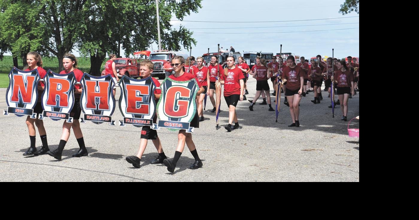 Ellendale Days parade draws huge crowd Saturday, including a class