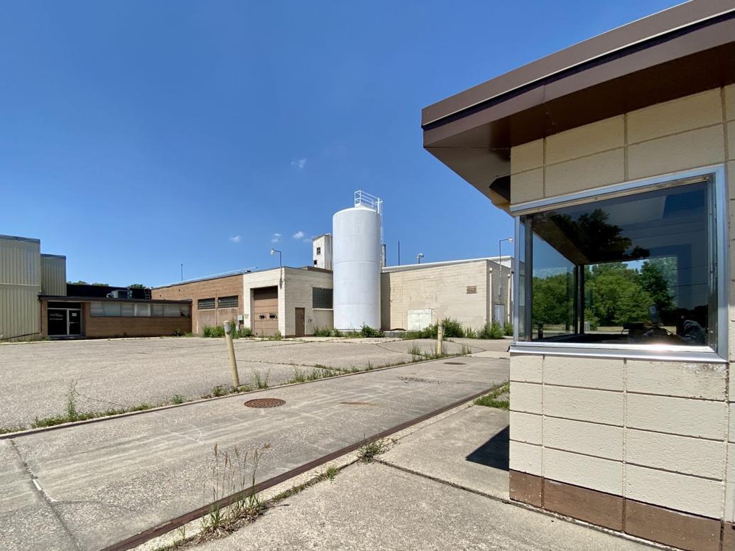 Plans call for more than 110 storage units at former Land O'Lakes plant