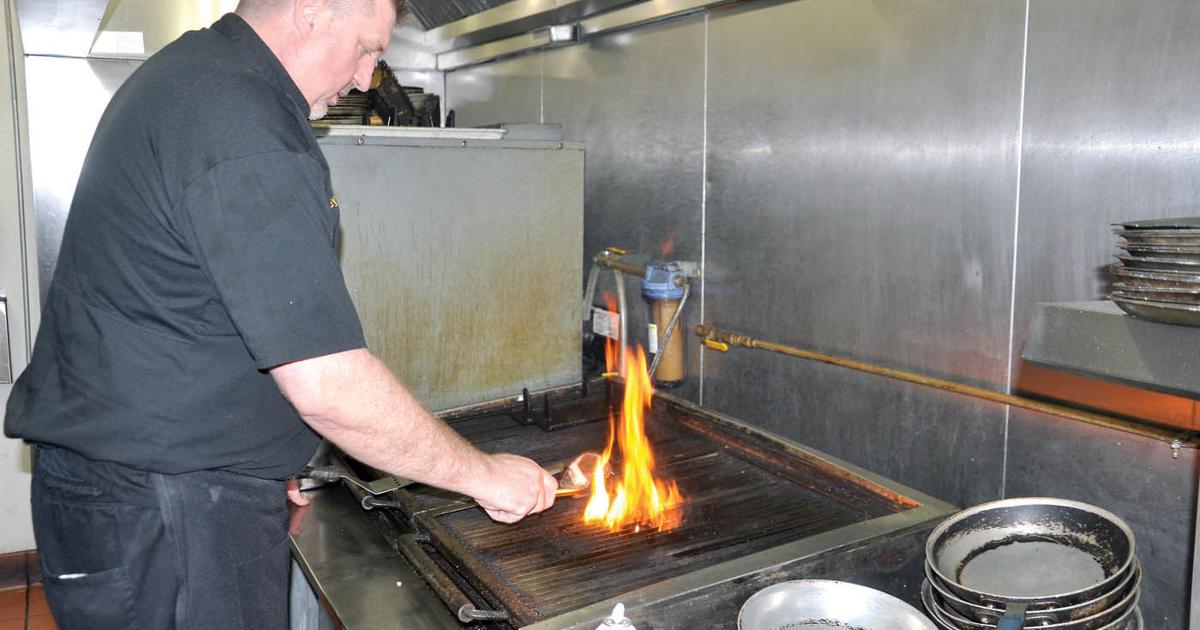 Torey's Restaurant & Bar celebrates 25-year anniversary