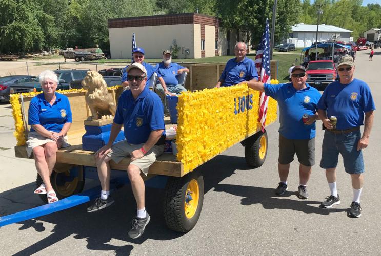 GALLERY Community Day brings Lonsdale crowd together for family fun