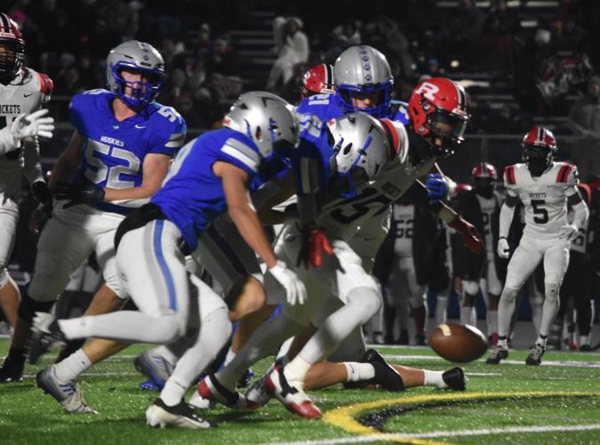 Huskies win Section 1AAAAA championship, head to state for 2nd straight ...