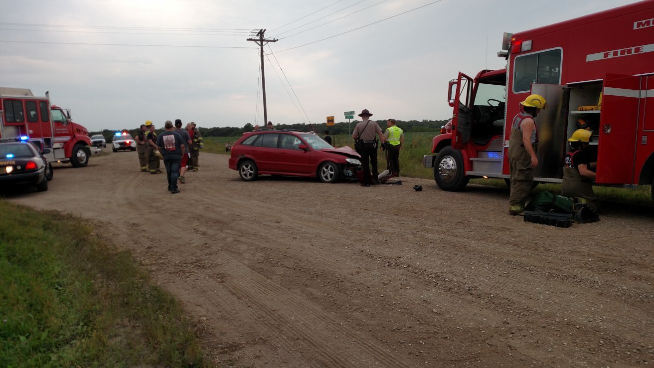 Le Sueur County Sheriff's deputy, teen injured in crash News