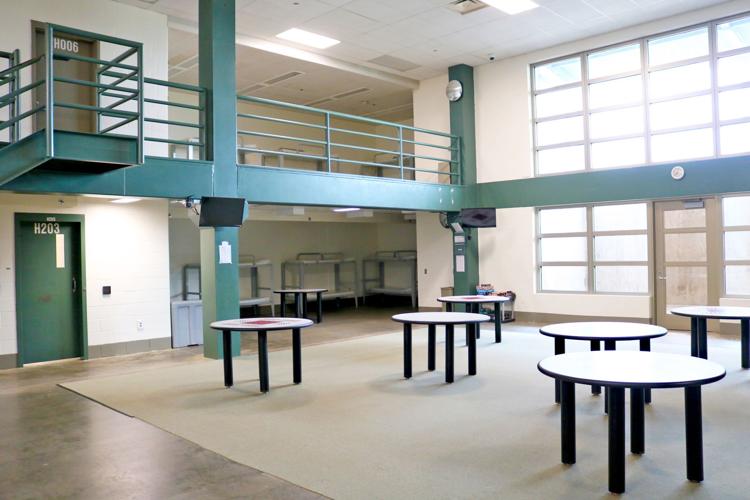 Commissioners approve 1 million wall project for Detention Center