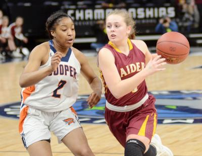 Touchette To Play Division Ii Basketball At Hillsdale College
