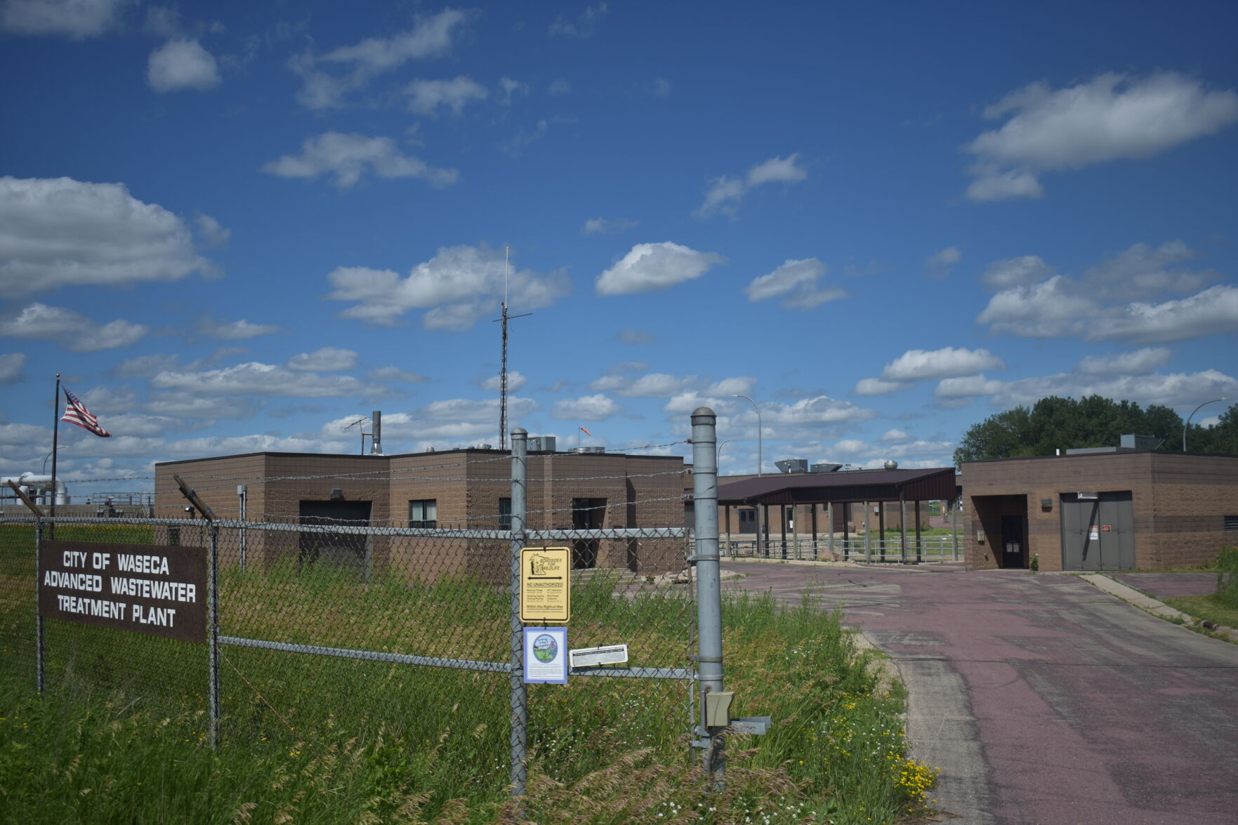Waseca Sign Waseca Council talks stop signs, wastewater upgrades | News ...
