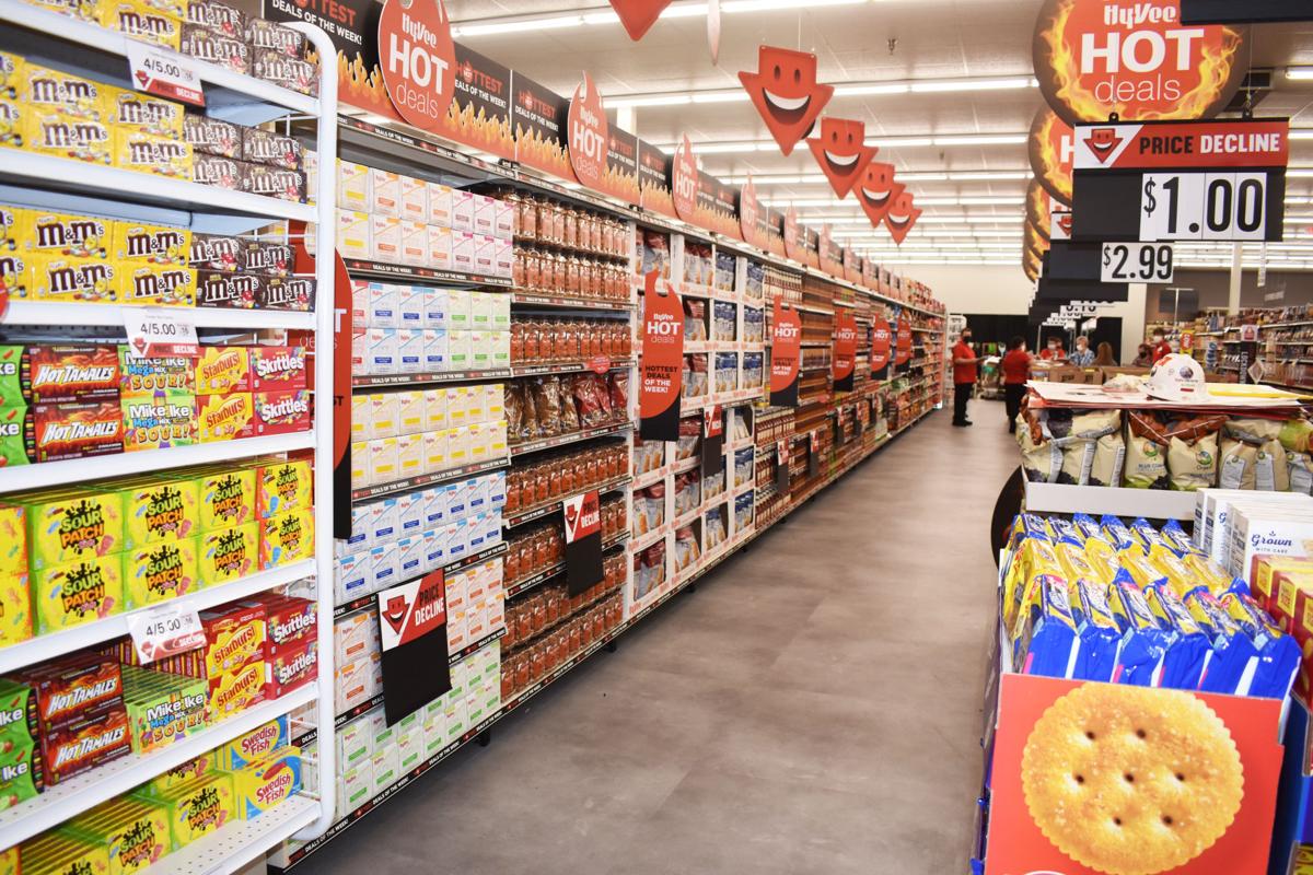 GALLERY A look inside the new HyVee ahead of opening News