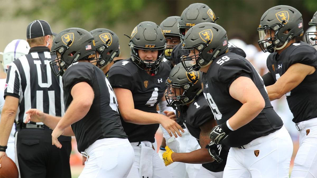College Football Wrap Oles Knights Both 2 0 Entering Rivalry