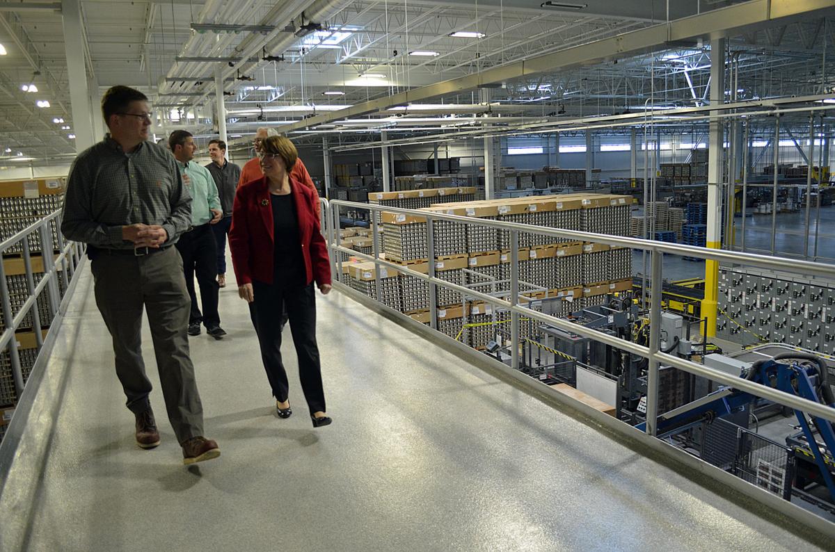 Senator gets a lesson in canning at massive new Faribault Foods plant