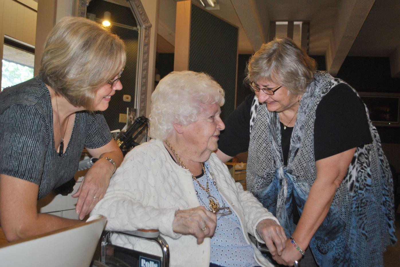 Northfield's Nita Swedin retires after 50 years styling hair | News |  southernminn.com