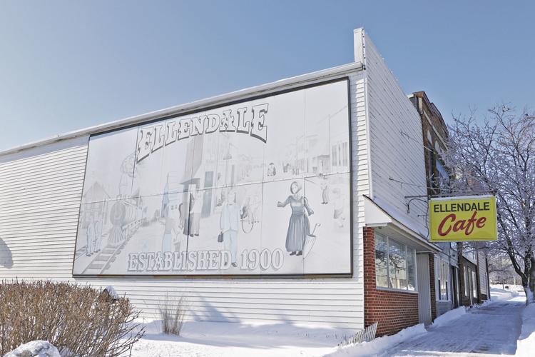 SERVING THE TOWN Mayor embraces new role in the kitchen at Ellendale