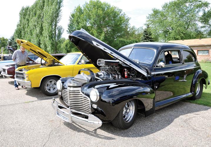 Area car enthusiasts participate in first Medford Veteran's Memorial