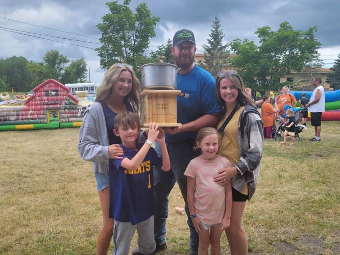 Showers fail to sour Henderson's annual Sauerkraut Days News