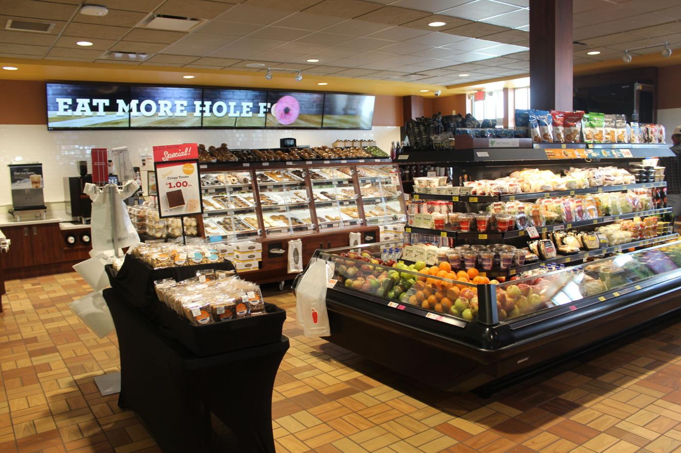 Kwik Trip opens new, expanded Dundas convenience station  News 