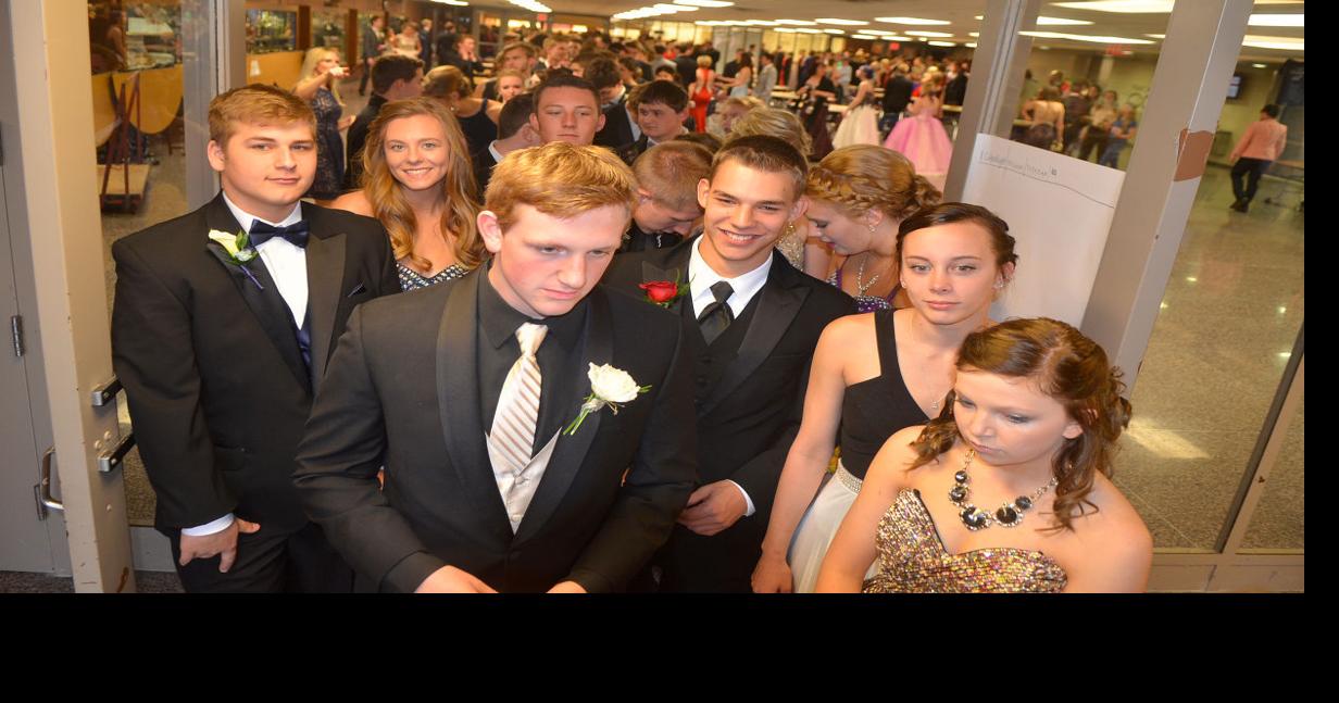 Gallery Northfield High School Prom 16 Grand March News Southernminn Com