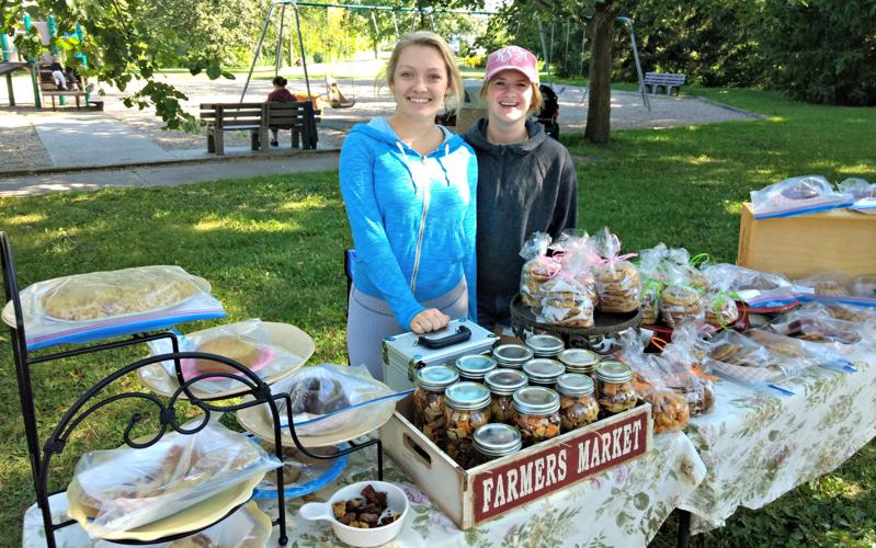 GALLERY Northfield Farmers Market keeps people coming back News