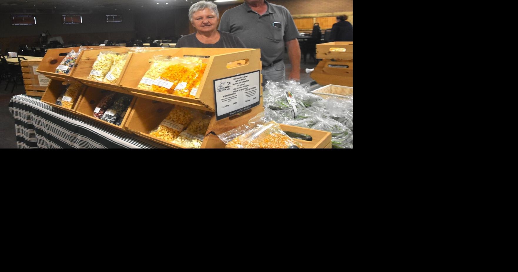 Le Center Farmers Market returns for 2nd year