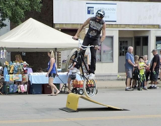 GALLERY Saturday at Lonsdale Community Days News