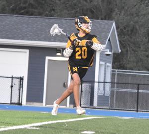 Raiders split a pair of games as postseason play looms