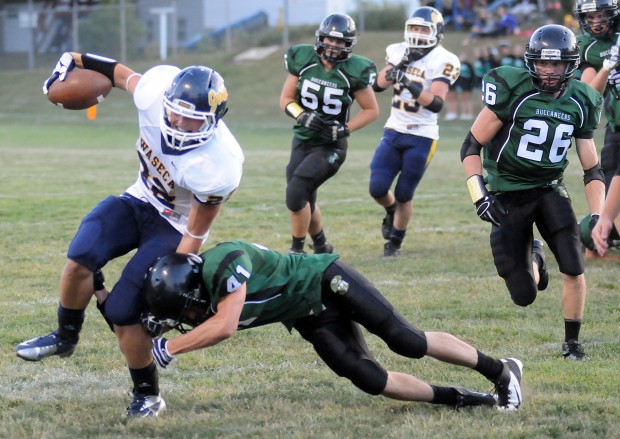 WEM football sends Waseca back home with a loss | Sports | southernminn.com