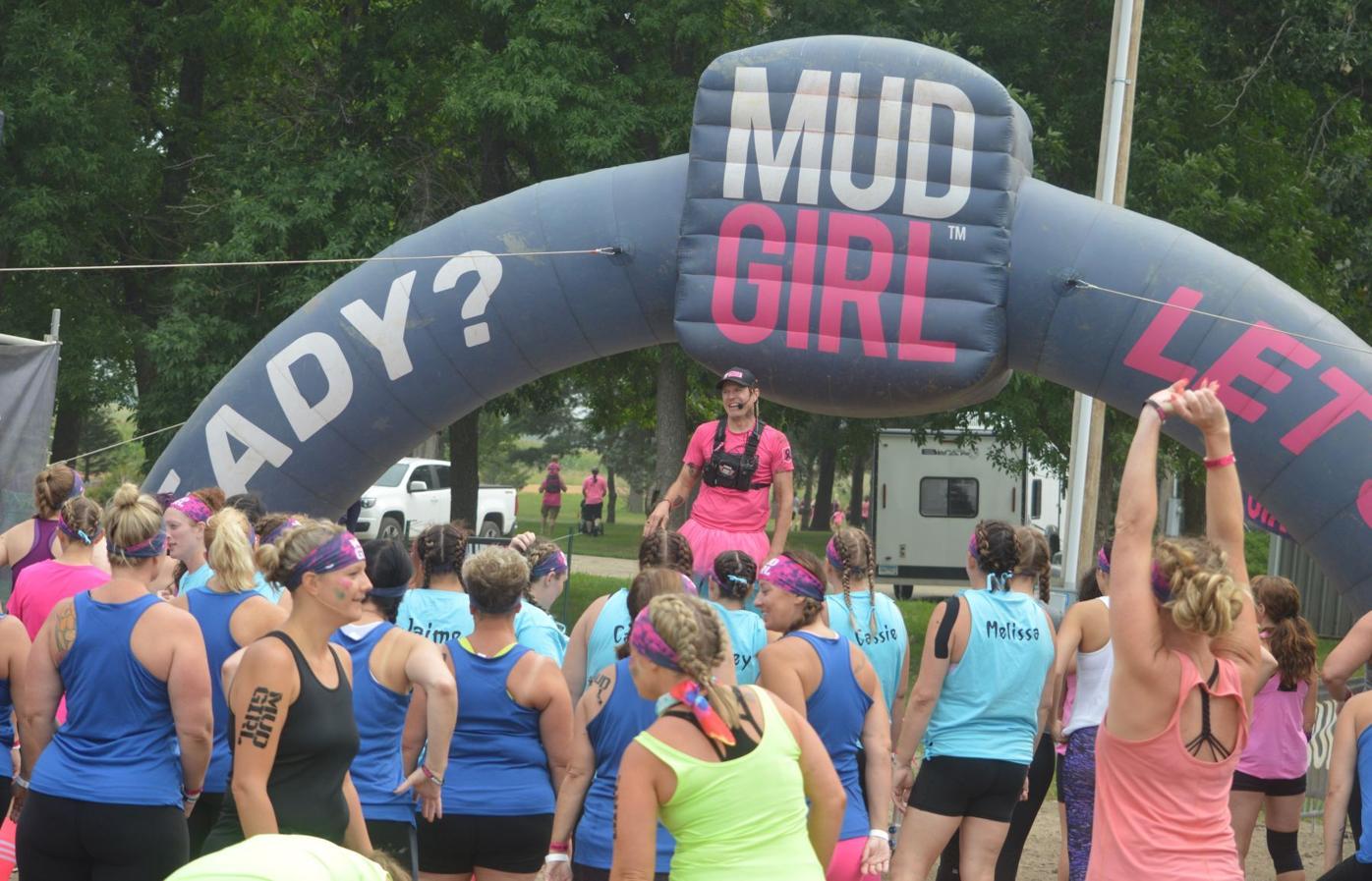 Minnesotans get down and dirty for Mud Girl Run at Caribou News Minnesotans get down and dirty for Mud Girl Run at Caribou News