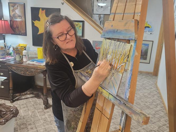 Le Sueur mural artist leads local painting classes News