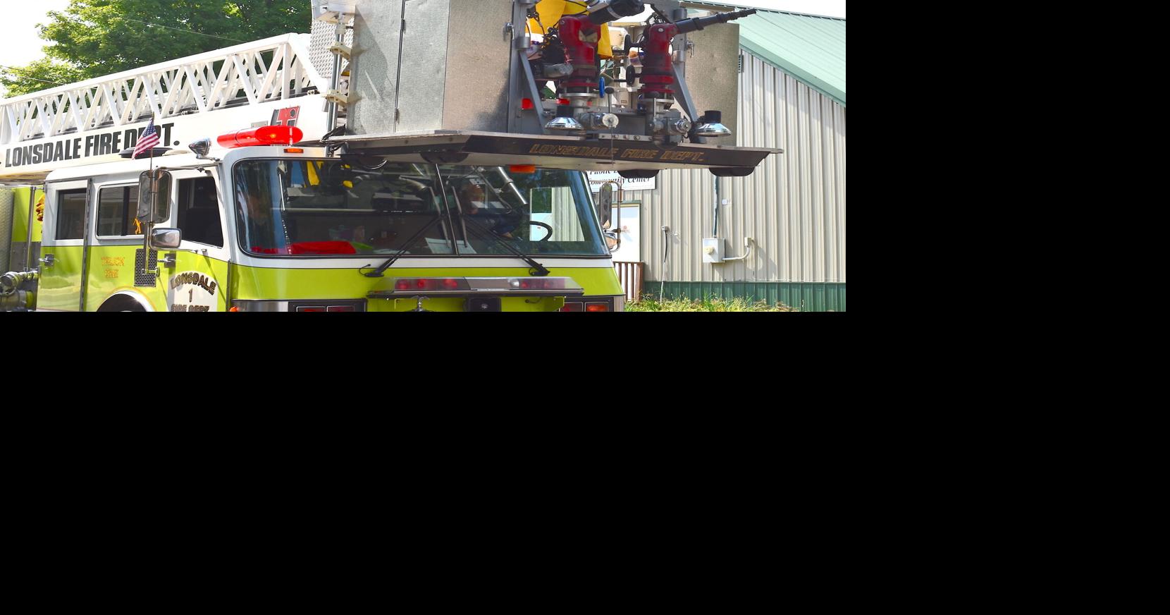 Lonsdale Fire Department joins Kilkenny parade with 9-11 fire truck ...