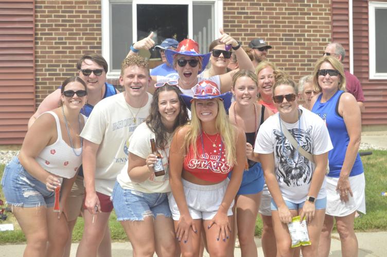 PHOTOS Hundreds flock to Elysian for flagwaving Fourth of July News