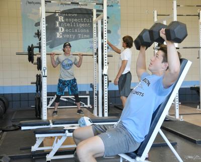 Tcu Athletes Preparing For Fall With Summer Workouts At High