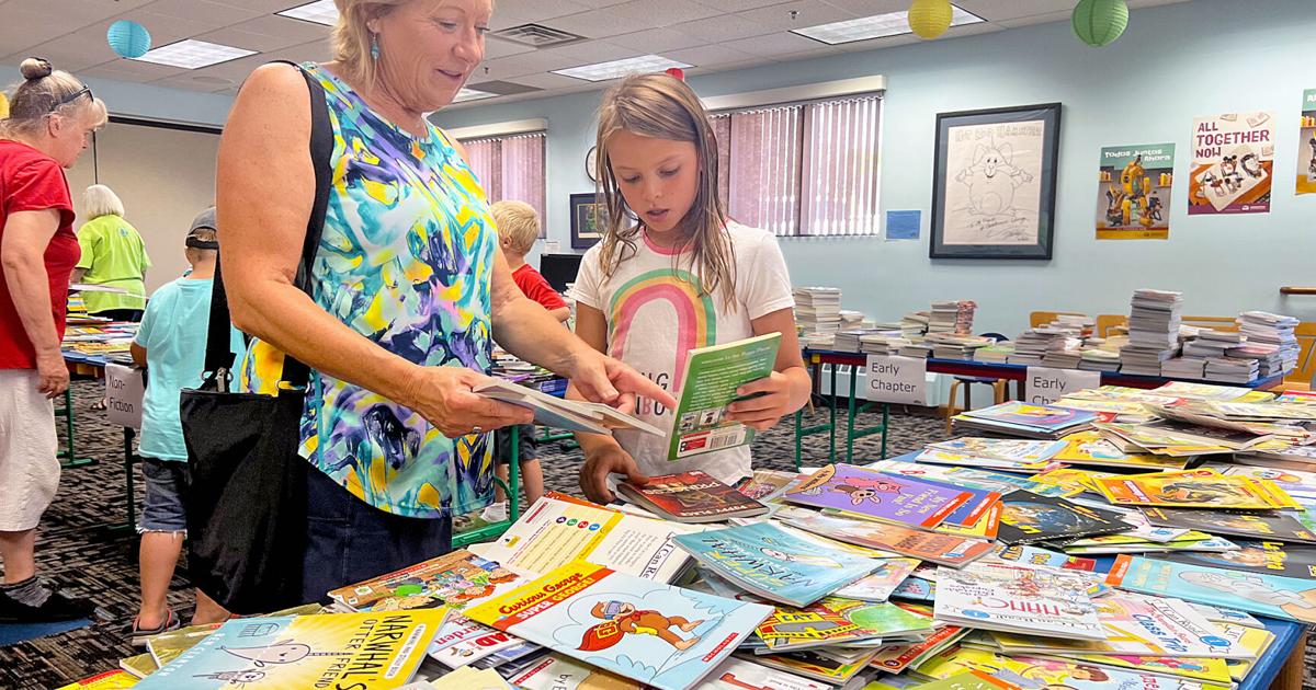 Summer reading program wraps up with final book fair