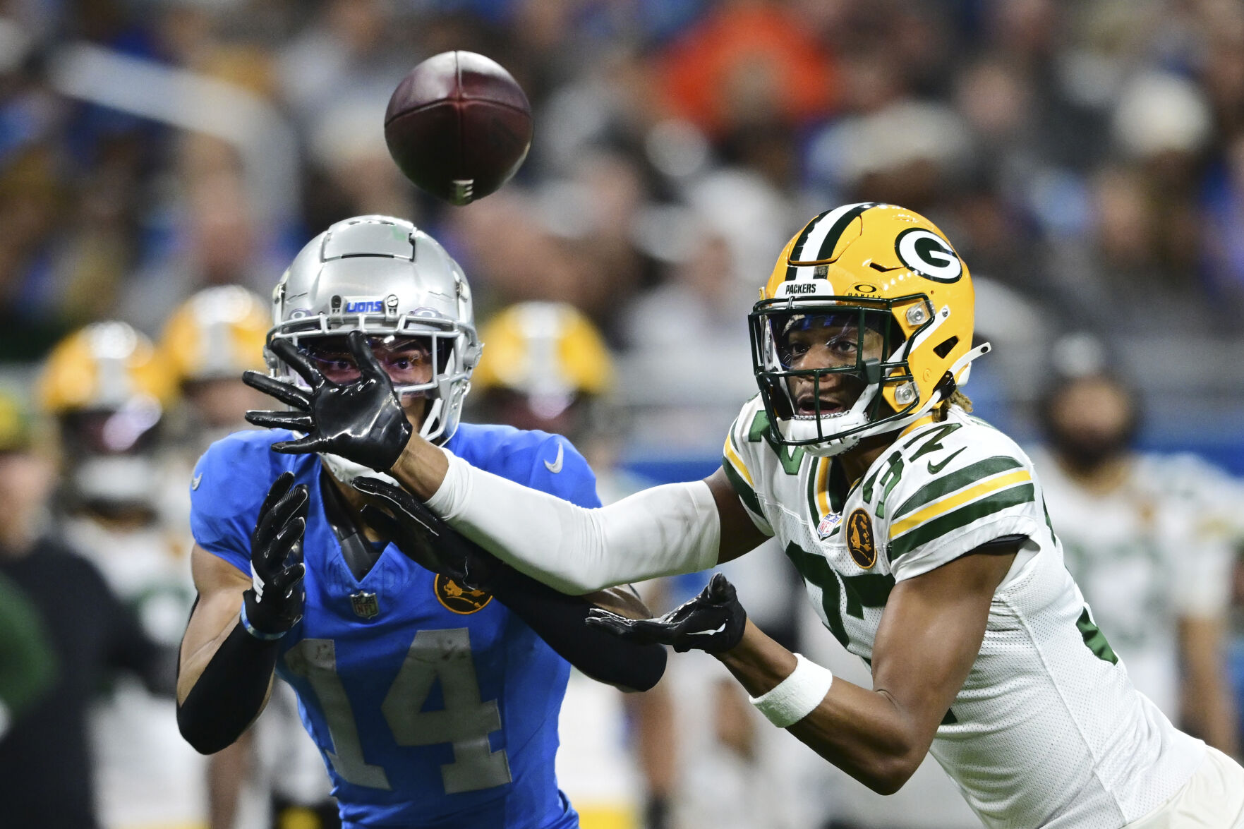 Love Ties Career High With 3 TD Passes, Leads Packers To 29-22 Win Over ...